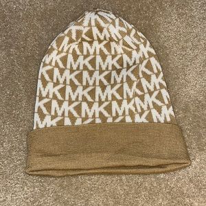 Michael Kors hat- barely worn. Tan & white